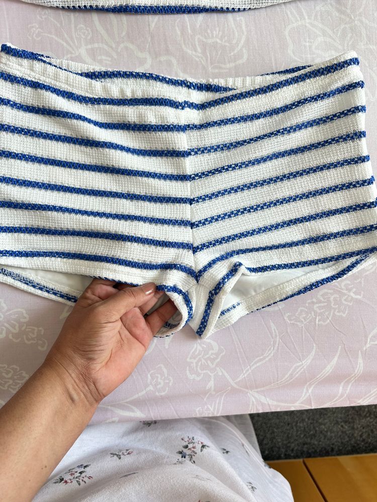 Shein Women'S Striped Knit Halter Top And Shorts Set image 6