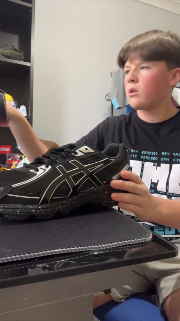 ASICS asics brand new full box  product image