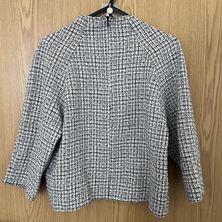 Immagine di Zara Women's Grey and Black Top 7