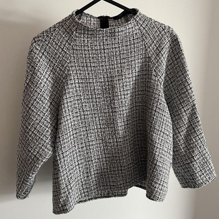 Zara Women's Grey and Black Top