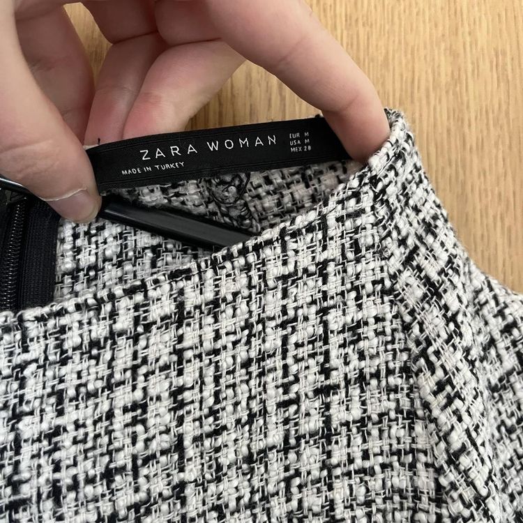 Immagine di Zara Women's Grey and Black Top 2