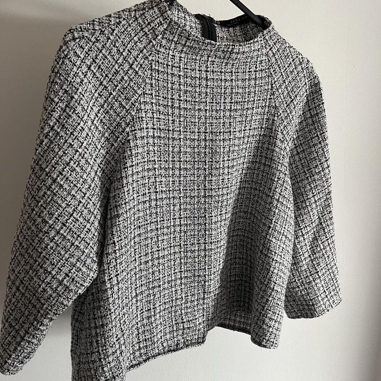 Immagine di Zara Women's Grey and Black Top 6
