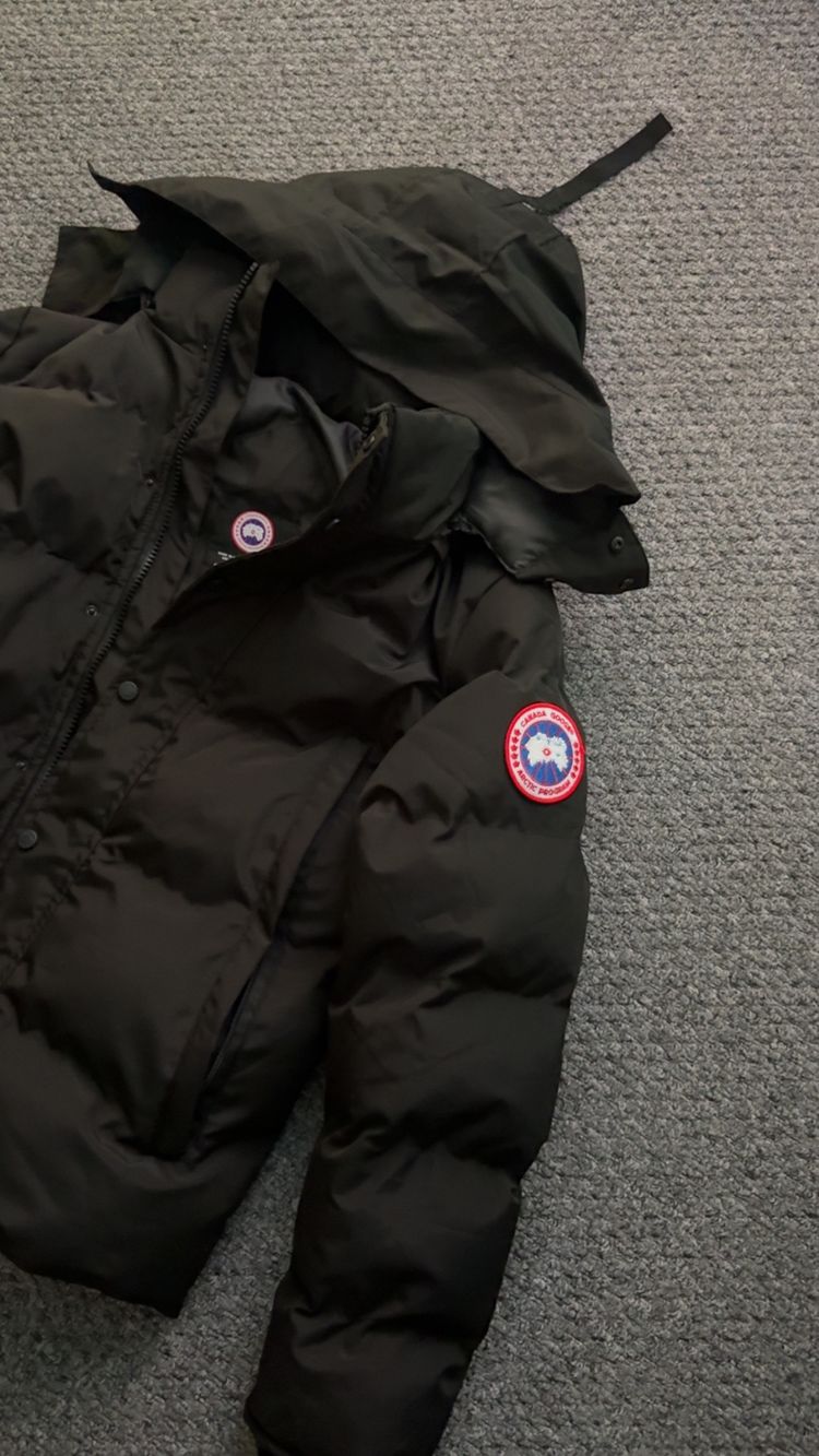 Canada Goose Black Puffer Jacket image 3