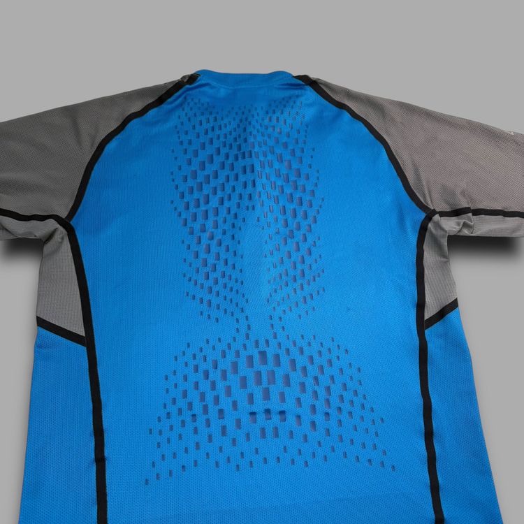 Salomon 2000's technical vented mesh training top (S) men’s image 12