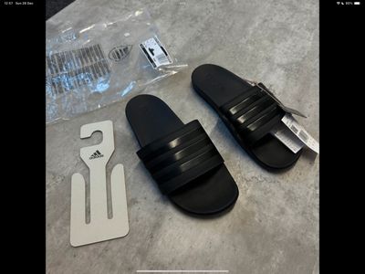 Adidas Black Slide Sandals Mens Uk 8 New with tags