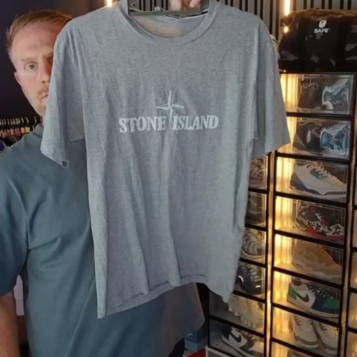 Stone Island Stone Island T shirt Grey Size Small (Preloved) product image