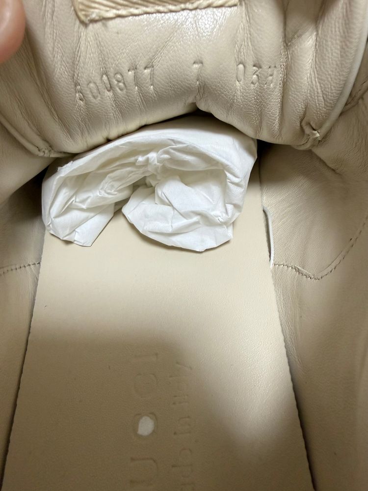 Immagine di Sneaker Rhyton in pelle con logo Gucci 5