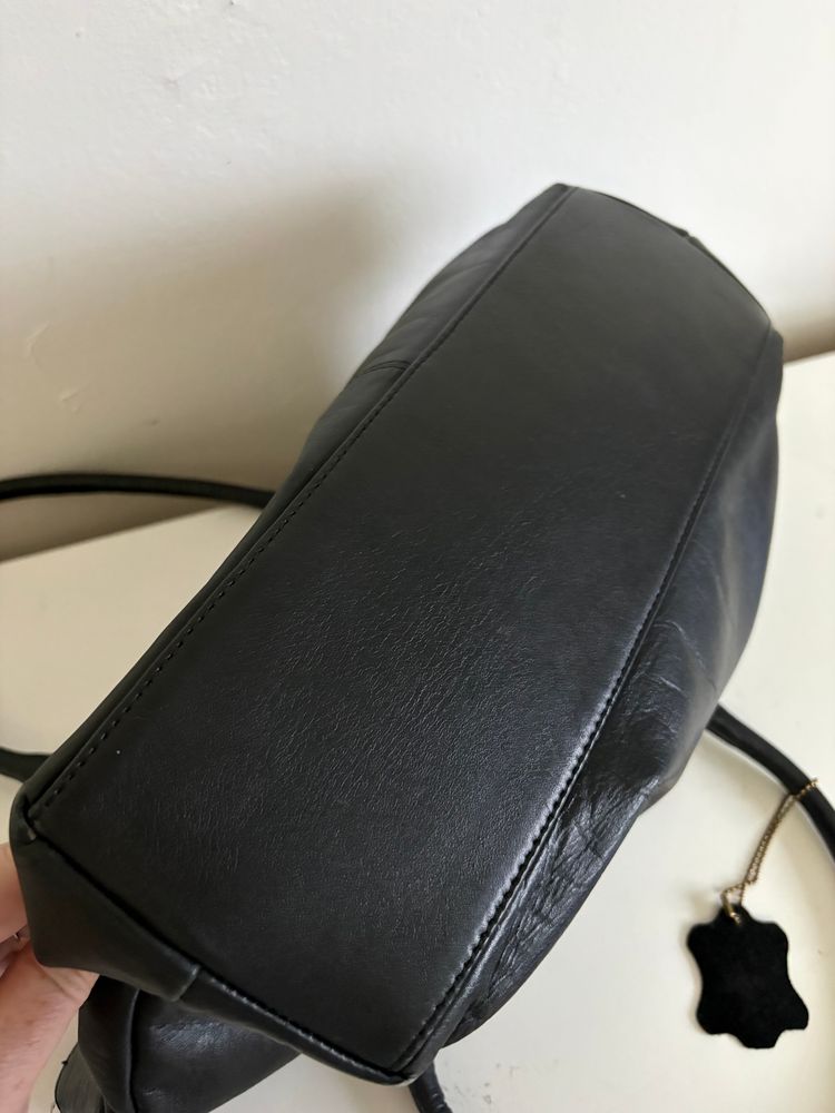 Mia Soft Black Leather Handbag 9