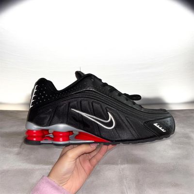 Nike Shox R4 Black And Red