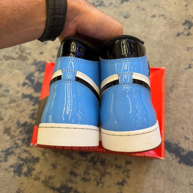 Immagine di Jordan 1 Retro High Fearless UNC Chicago 46 6