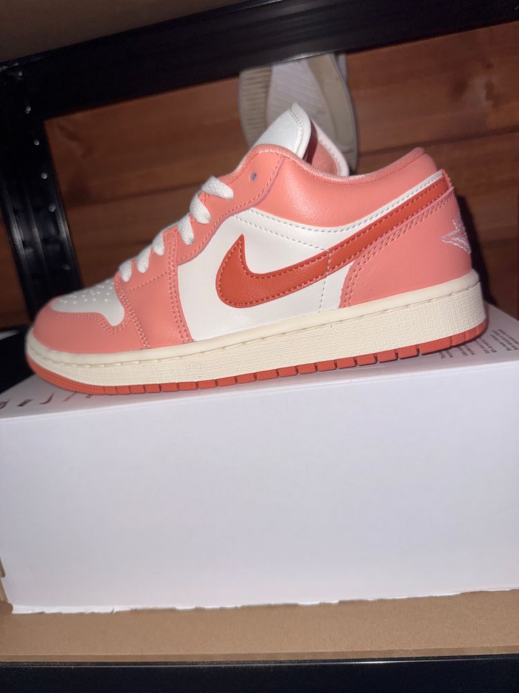 Nike Air Jordan 1 Low Uk 5 £110RRP