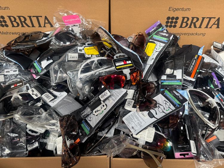 10 Assorted Sunglasses