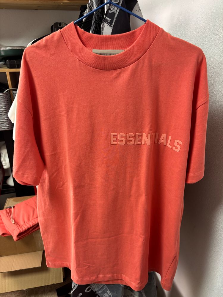 Fear Of God Essentials Coral Shorts And T-Shirt Set obraz 6