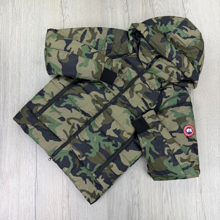 Canada Goose Men’s camouflage Puffer Jacket - Medium image 6