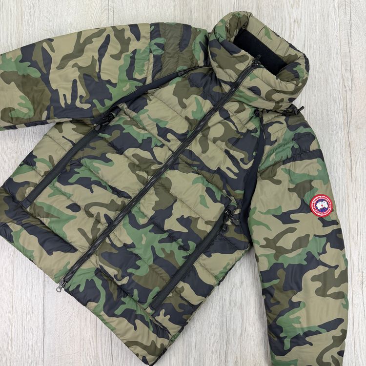 Canada Goose Men’s camouflage Puffer Jacket - Medium image 4