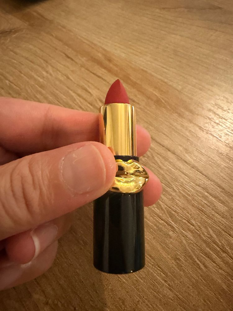 Mattetrance Lipstick 4