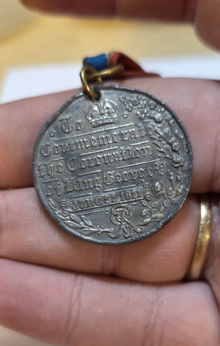 Commemorative Gothic Medal With Ribbon £4 8