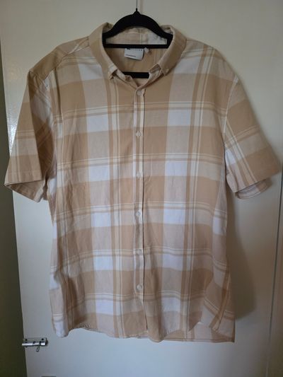 Asos Design Beige And White Plaid Short Sleeve Shirt