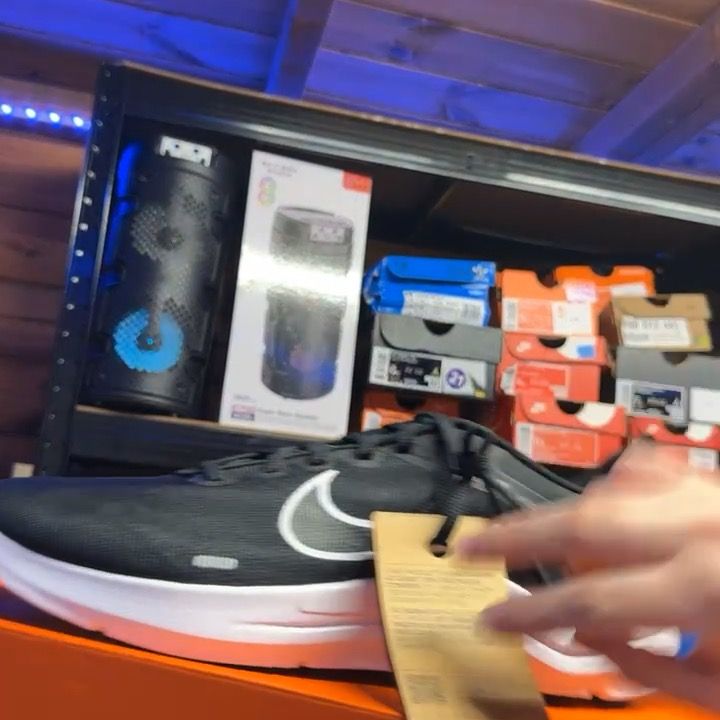 Nike Nike downshifter size 12  product image