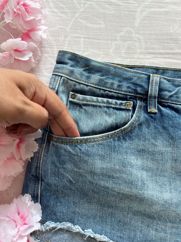 Zara Basic Denim Shorts 4