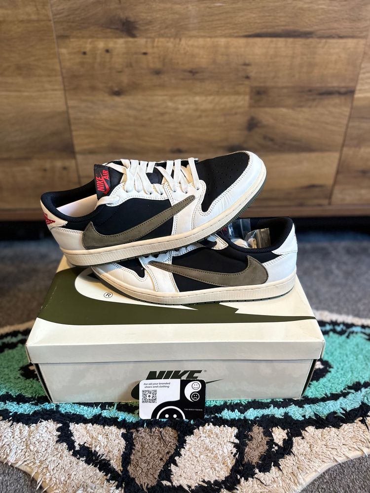 Nike Air Jordan 1 Travis Scott “Olive” U.K. 8.5 imagen 2