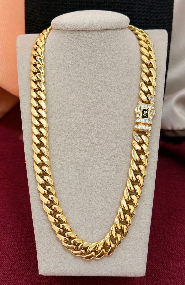 Other Gold Chain Necklace With Black And White Clasp product image
