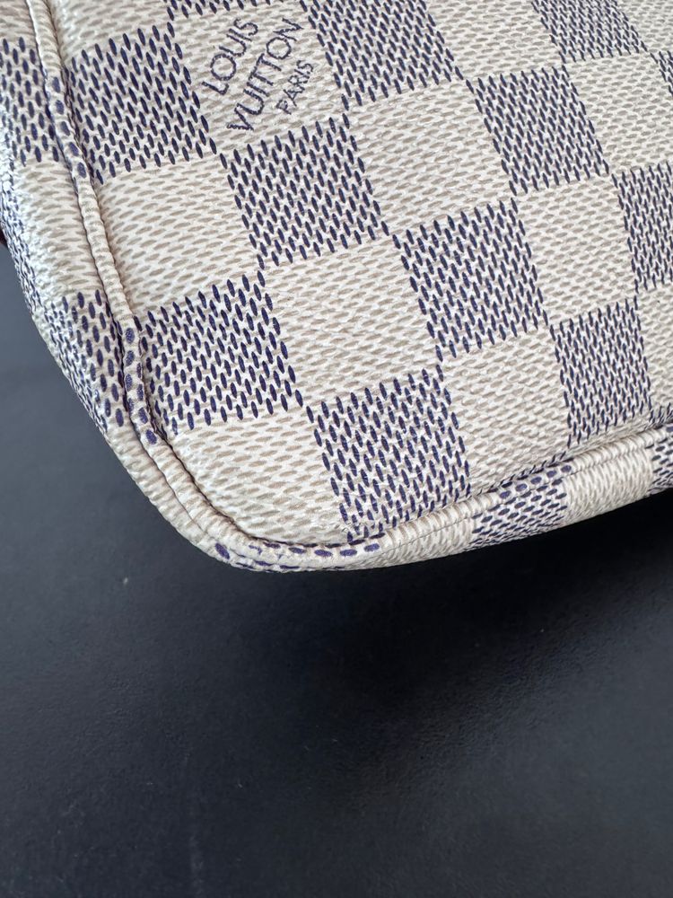 Louis Vuitton pochette accessoire damier azure 4