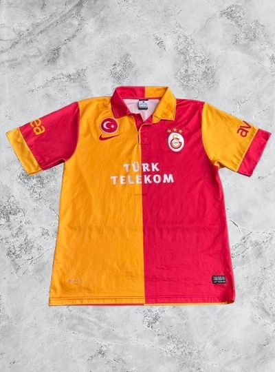 Nike Galatasaray Football Shirt Sneijder 14