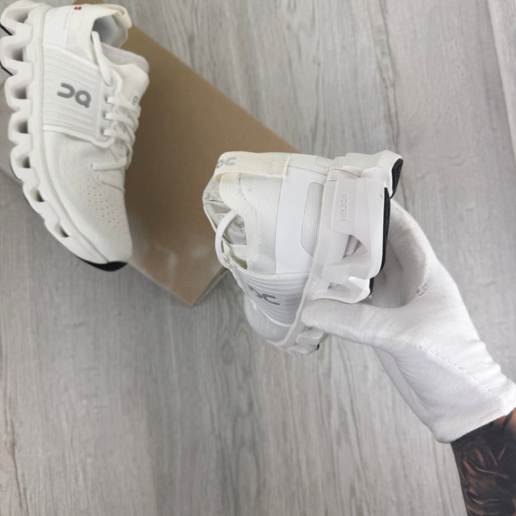On Running Cloudswift 4 All White Trainers image 10