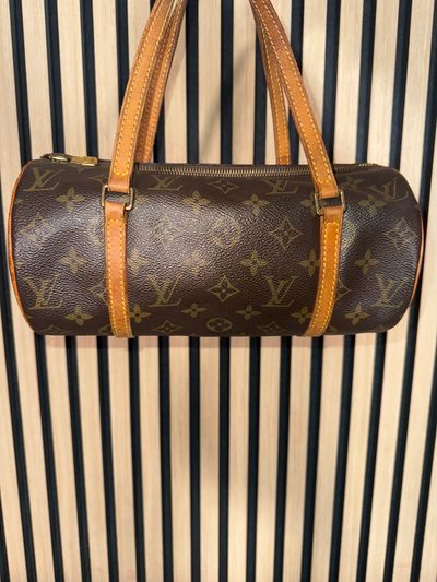 B60 Louis Vuitton Papillon 26 Monogram