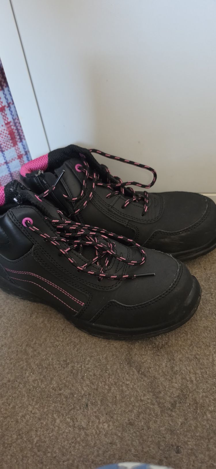 Black And Pink Safety Shoes