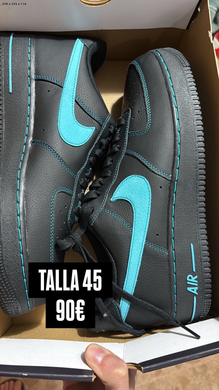 Nike Sneakers