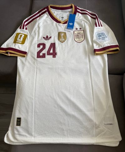 España nueva camiseta dos estrellas talla XXL version jugador sin estrenar!