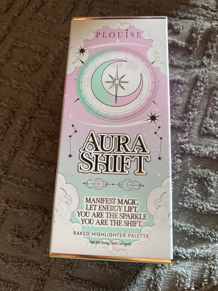 P Louise Aura Shift Baked Highlighter Palette