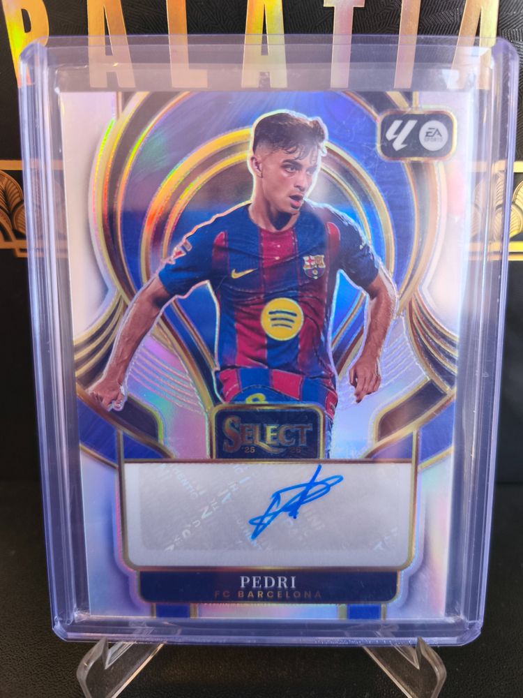 Pedri Barcelona Soccer Trading Card autograph