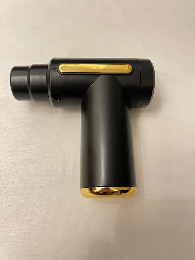 Black Handheld Massage Gun With Attachments obraz 2