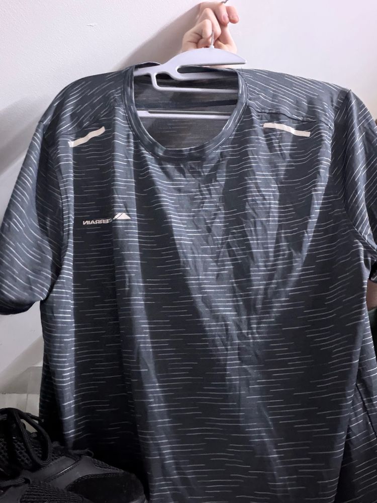Black And Gray Patterned monterain tee