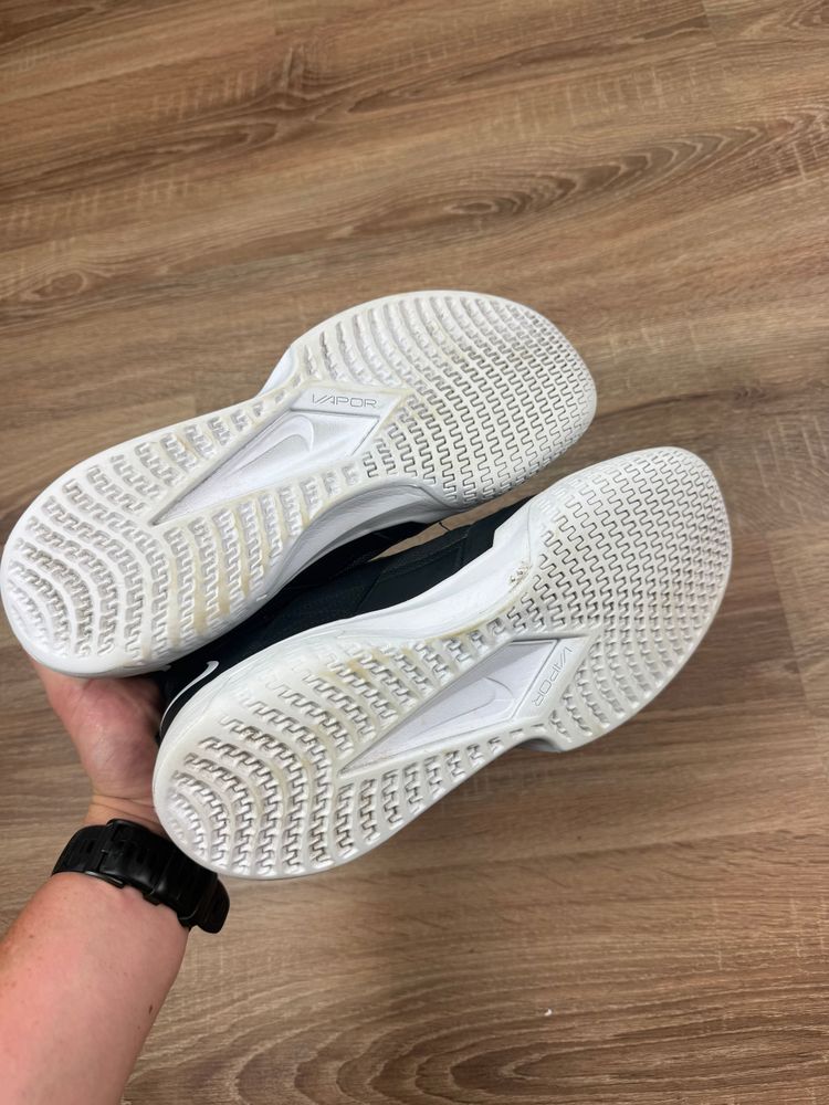 Immagine di 2021 Black Nike Court Vapor Lite Trainers UK9 9