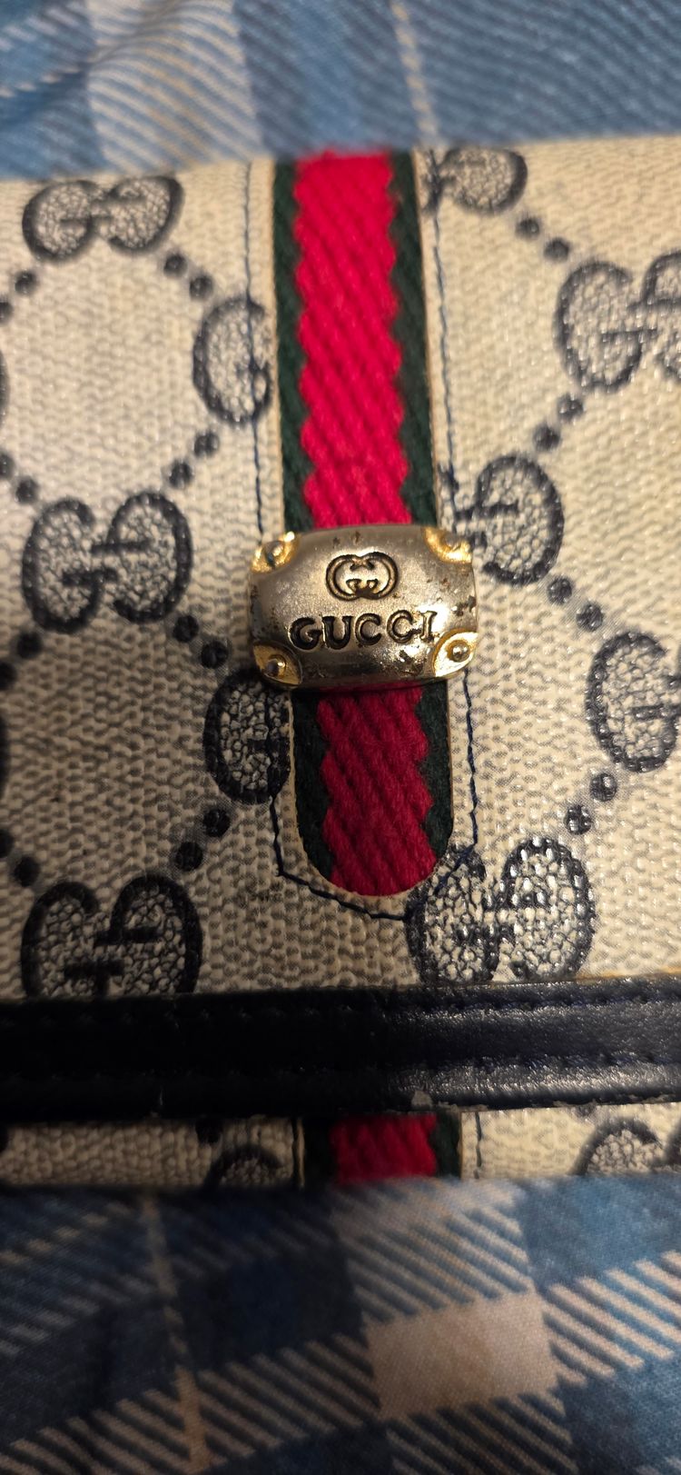 Gucci Wallet some wear original  image 3
