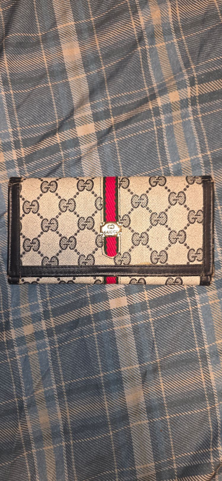Gucci Wallet some wear original  image 1