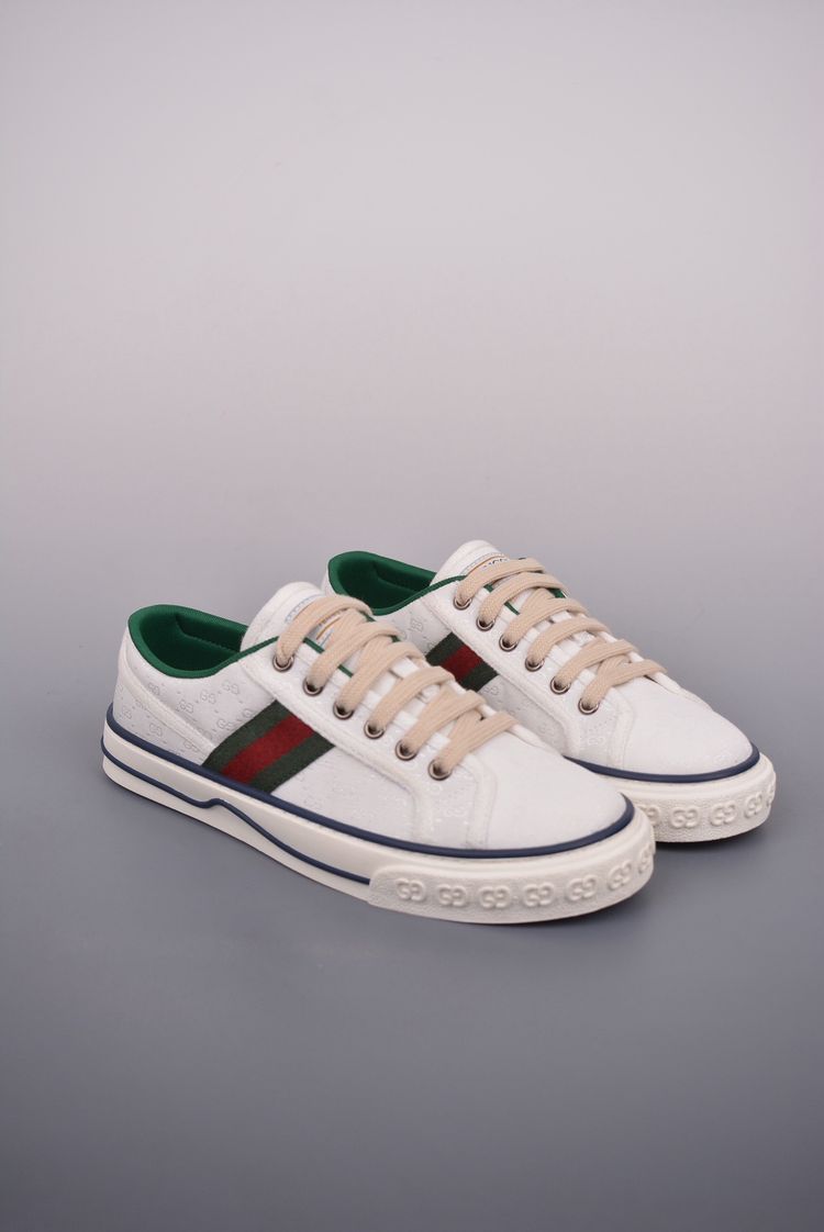 Retro casual sneakers  image 2