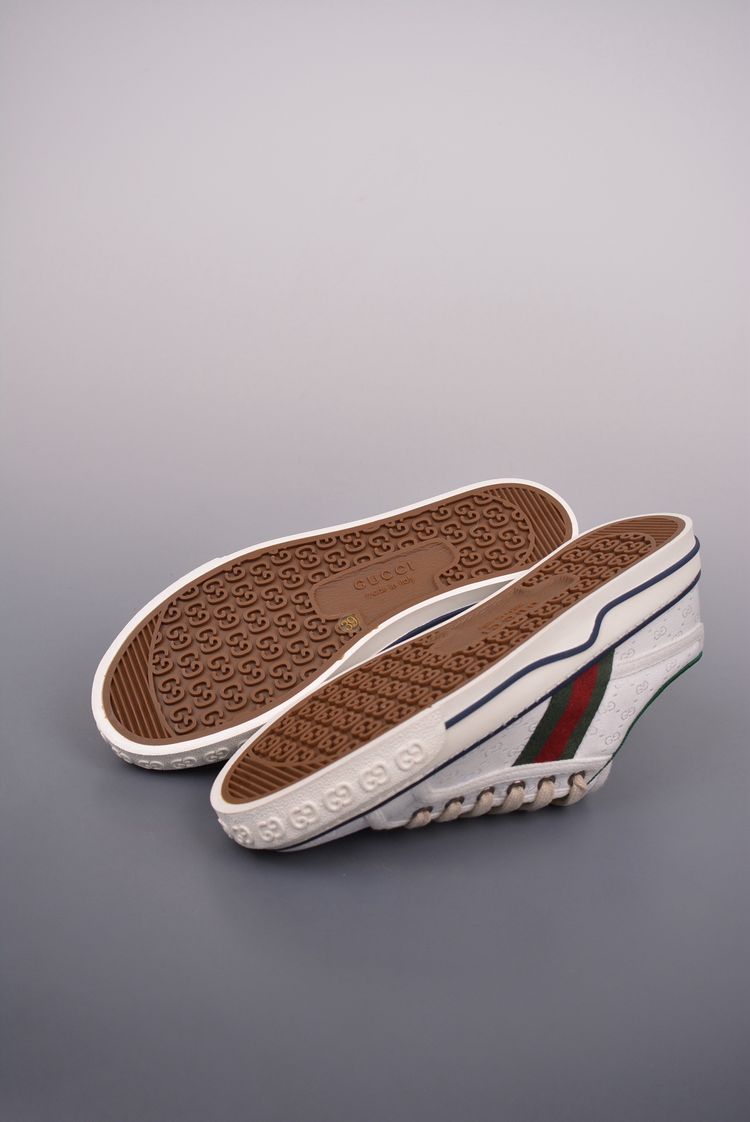 Retro casual sneakers  image 5