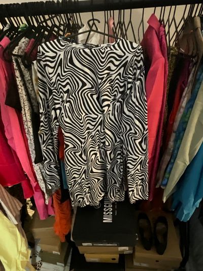 Black And White Patterned Long Sleeve Top