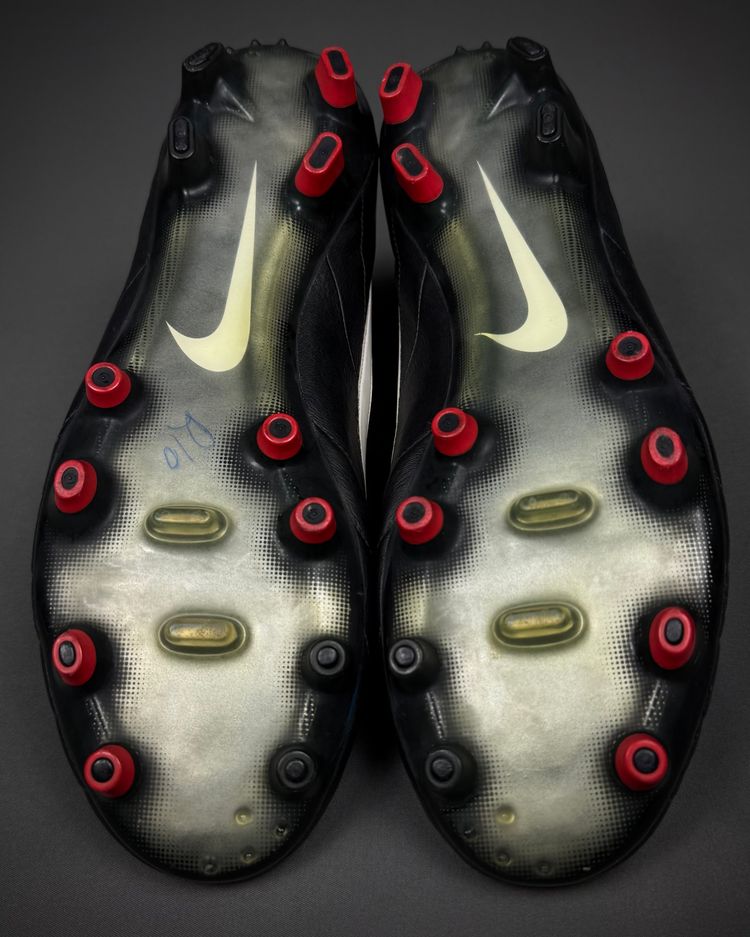 Ronaldinho | Match-Worn Boots | 2012 | 4 Goals inc. Hat-Trick | 5 Assists | Atlético Mineiro image 7