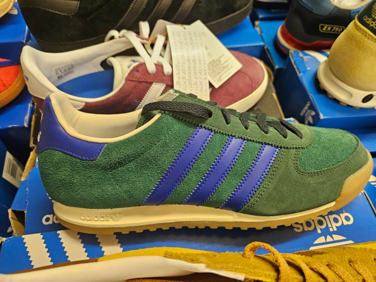 Adidas All team Green UK 9