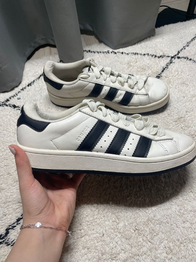 Adidas Originals Adidas White Sneakers With Black Stripes product image