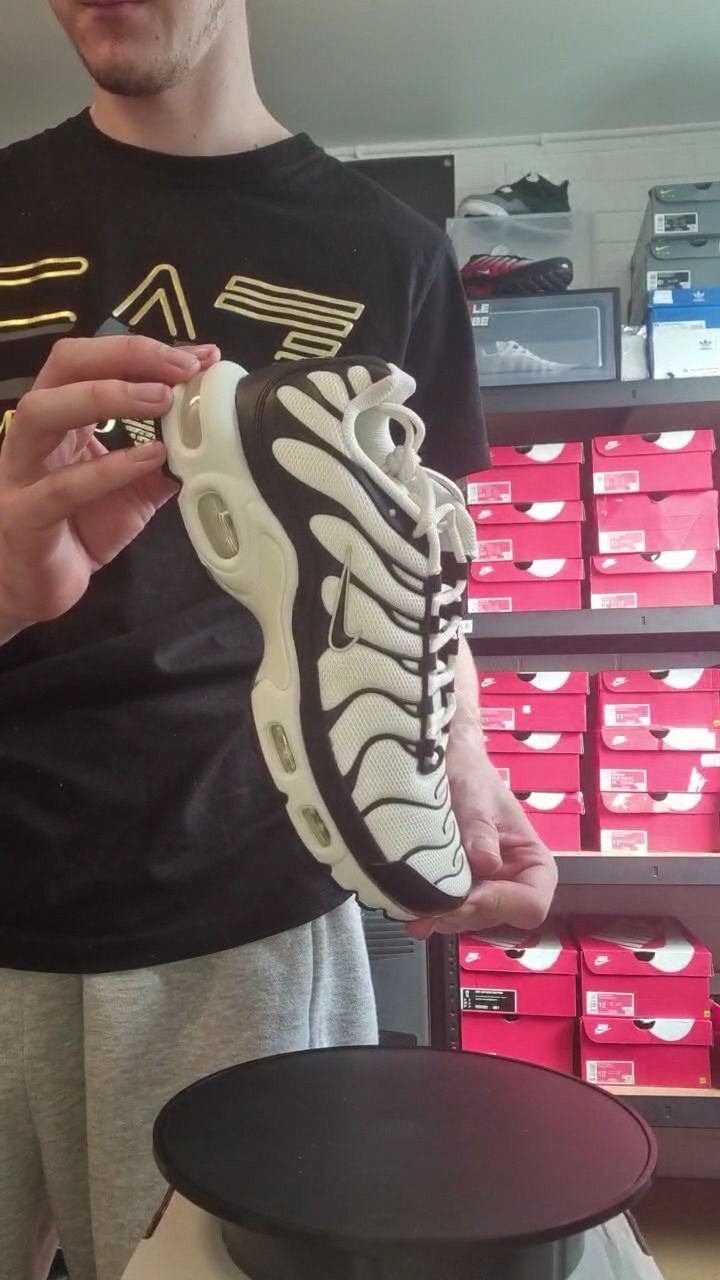 Other tn panda uk 7 full box brand new  product image