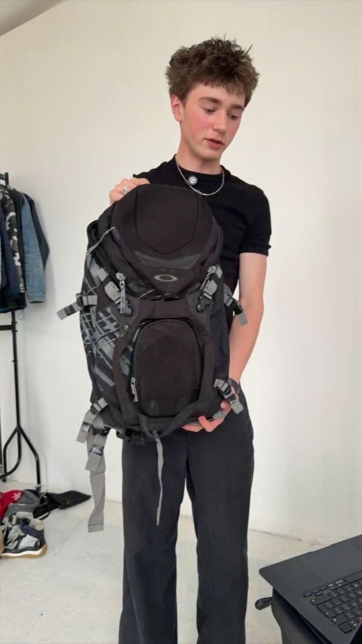 oakley backpack
