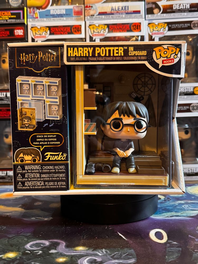 Harry Potter In Cupboard Pop! Nooks Figure