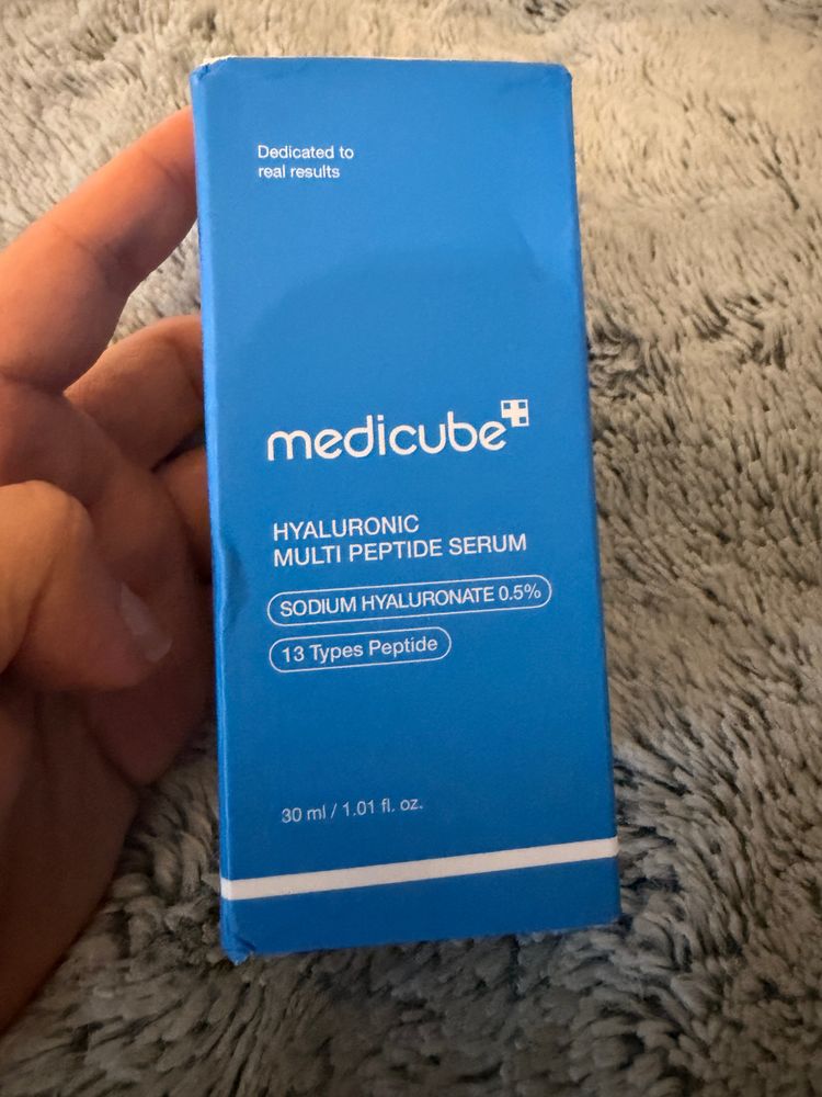 Medicube Hyaluronic Multi Peptide Serum image 3